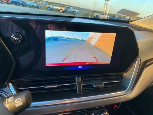 Used 2024 Chevrolet Trax ACTIV w/ Sunroof Package image 20