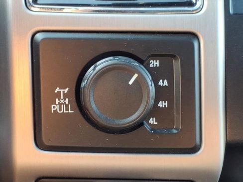 Used 2020 Ford F150 Platinum w/ Equipment Group 701A Luxury image 18