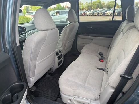 Used 2019 Honda Pilot EX image 16