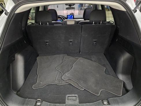 Used 2022 Ford Escape SE image 35