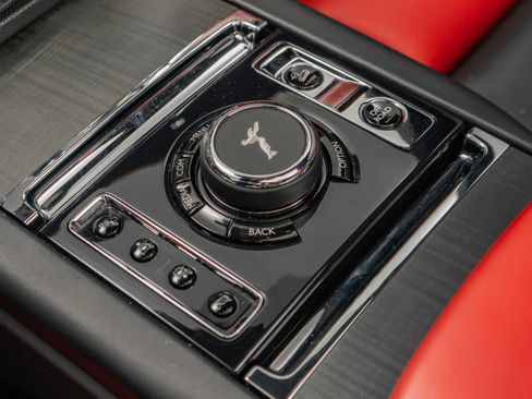 Used 2020 Rolls-Royce Cullinan AWD/4WD image 28