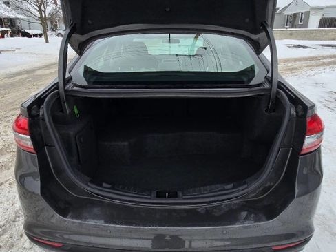 Used 2018 Ford Fusion S image 10