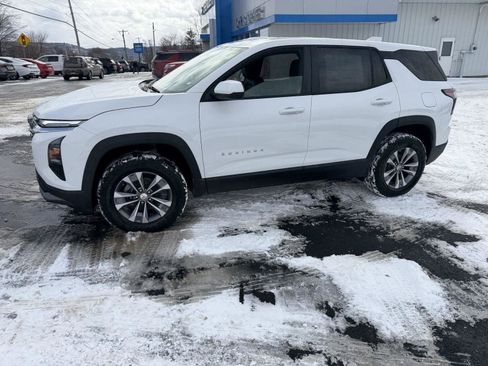 New 2026 Chevrolet Equinox LT w/ Convenience Package II image 3