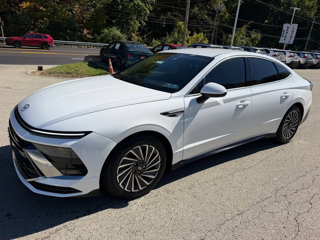 Used 2025 Hyundai Sonata SEL FWD image 10