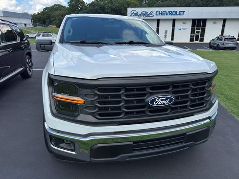 Used 2024 Ford F150 XL w/ Equipment Group 103A High RWD image 2
