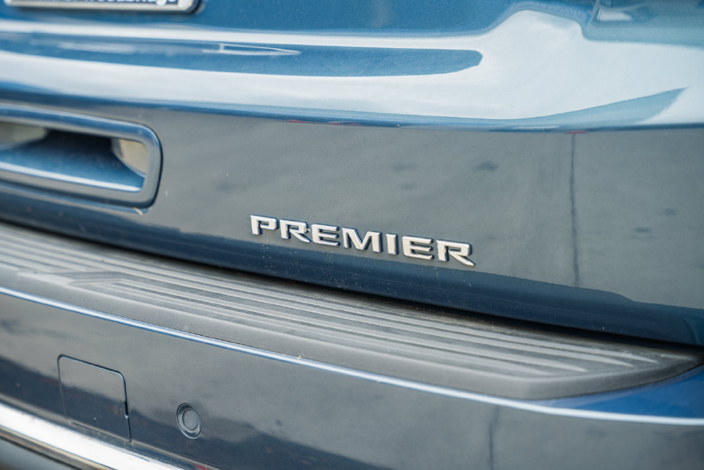 Used 2026 Chevrolet Tahoe Premier AWD/4WD image 7