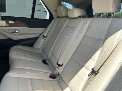 Certified 2020 Mercedes-Benz GLE 450 4MATIC image 33