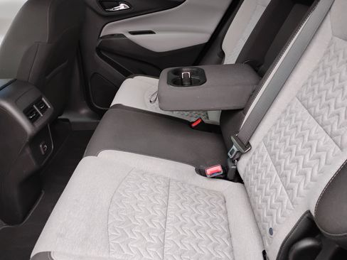 Used 2023 Chevrolet Equinox LS w/ LS Convenience Package image 18