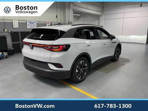 Used 2021 Volkswagen ID.4 Pro S image 4