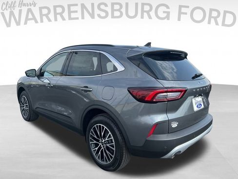 New 2025 Ford Escape SE image 5