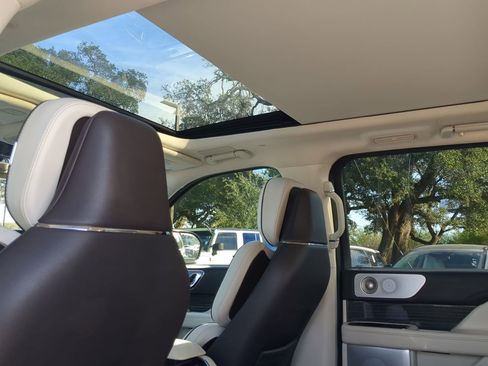 Used 2023 Lincoln Navigator L Black Label image 21