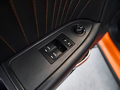 Used 2014 Dodge Challenger R/T RWD image 18