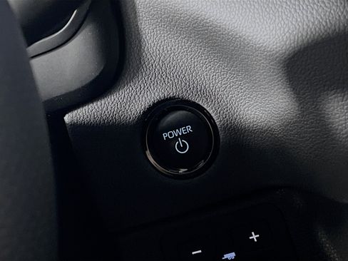 Used 2025 Toyota Tundra Limited image 23