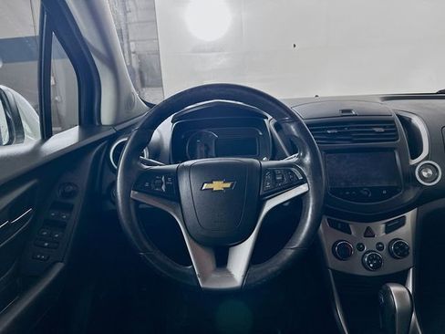 Used 2016 Chevrolet Trax LT w/ LT Sun and Sound Package image 23