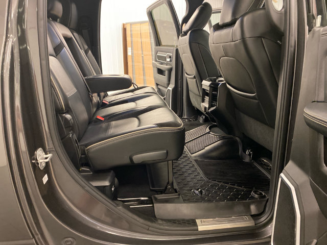 Used 2019 RAM 2500 Laramie w/ Night Edition AWD/4WD image 36