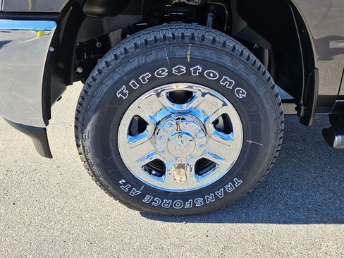 New 2026 RAM 2500 Tradesman AWD/4WD image 9