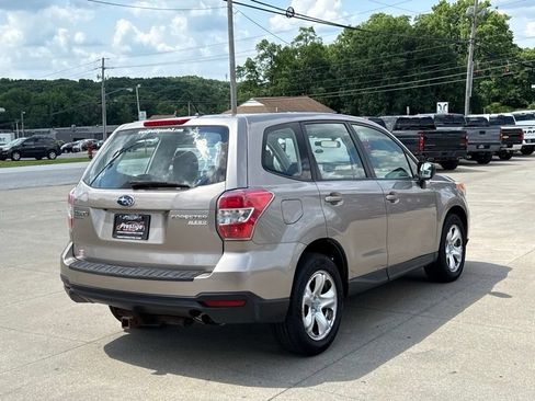Used 2015 Subaru Forester 2.5i AWD/4WD image 15