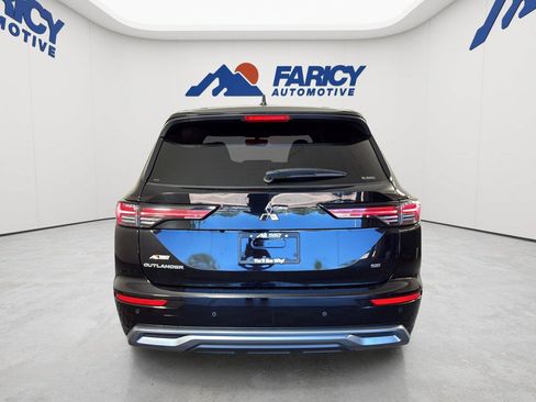 Used 2025 Mitsubishi Outlander SE AWD/4WD image 5