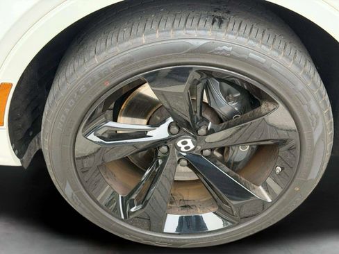 Certified 2022 Bentley Bentayga image 53