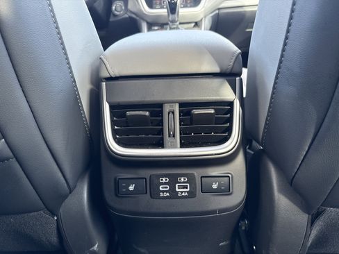 Used 2024 Subaru Legacy Limited image 5