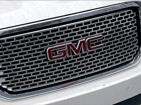 Used 2015 GMC Yukon XL Denali w/ Touring Package image 32