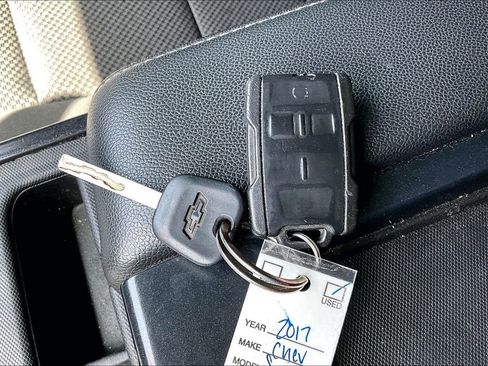 Used 2017 Chevrolet Silverado 1500 LT w/ All Star Edition image 27