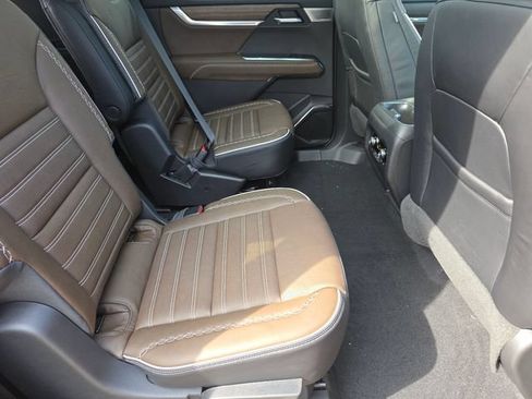 New 2026 GMC Acadia Denali Ultimate AWD/4WD image 21