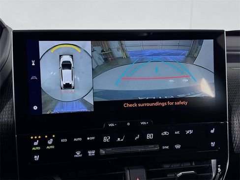 Used 2023 Subaru Solterra AWD image 32