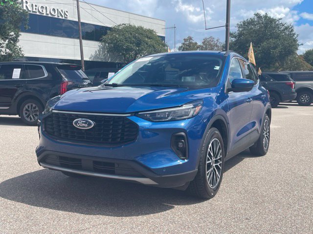 Certified 2023 Ford Escape SE w/ PHEV Premium Package FWD image 2