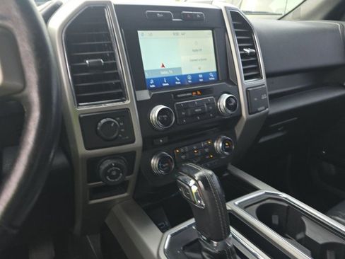 Used 2018 Ford F150 Lariat w/ Equipment Group 502A Luxury image 6