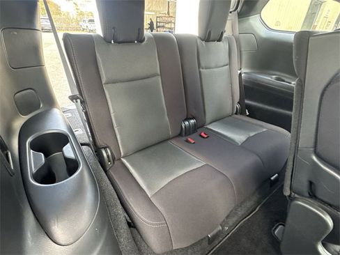 Used 2020 Nissan Pathfinder S image 12