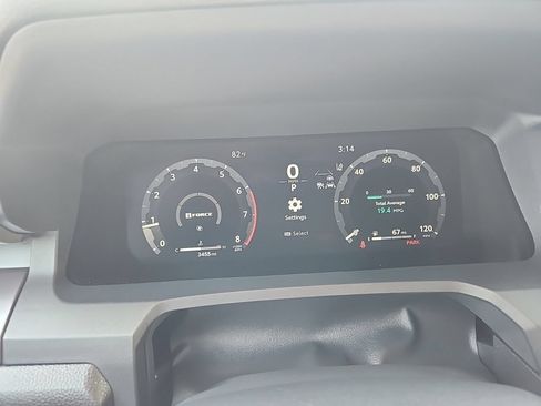 Used 2025 Toyota Tacoma TRD Off-Road AWD/4WD image 16