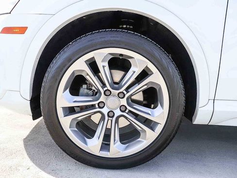 Used 2016 Audi Q3 2.0T Premium Plus w/ Technology Package image 14