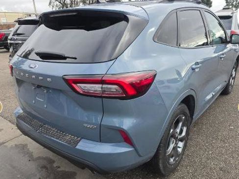 Used 2023 Ford Escape ST-Line Select image 4