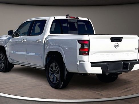 New 2026 Nissan Frontier SV w/ SV Convenience Package image 3