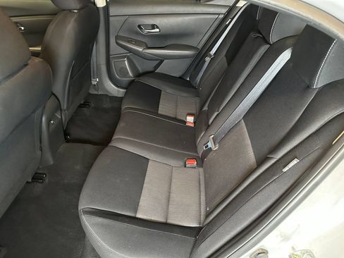 Used 2020 Nissan Sentra SV FWD image 18