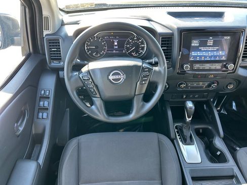 Used 2022 Nissan Frontier S w/ Technology Package image 2