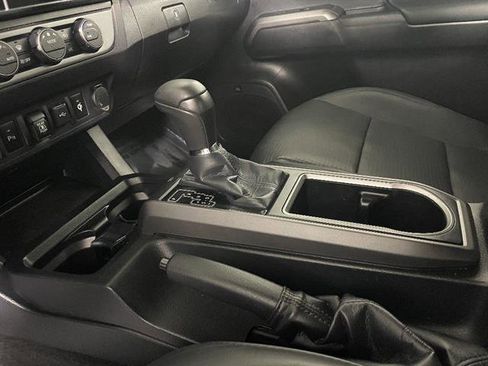 Used 2021 Toyota Tacoma TRD Sport w/ TRD Premium Sport Package image 19