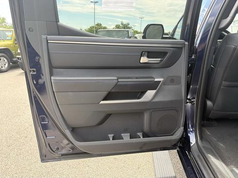 Used 2024 Toyota Tundra Platinum AWD/4WD image 20