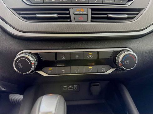 Certified 2025 Nissan Altima 2.5 SR AWD/4WD image 13