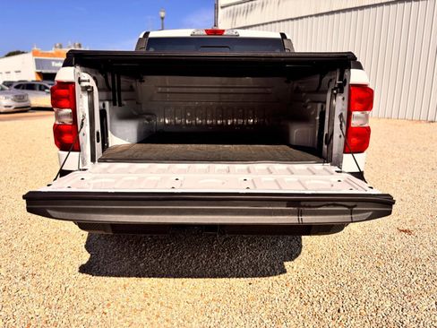 Certified 2023 Ford Maverick XLT w/ XLT Luxury Package image 5