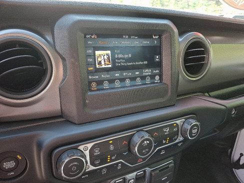 Certified 2023 Jeep Wrangler Unlimited Sport AWD/4WD image 17