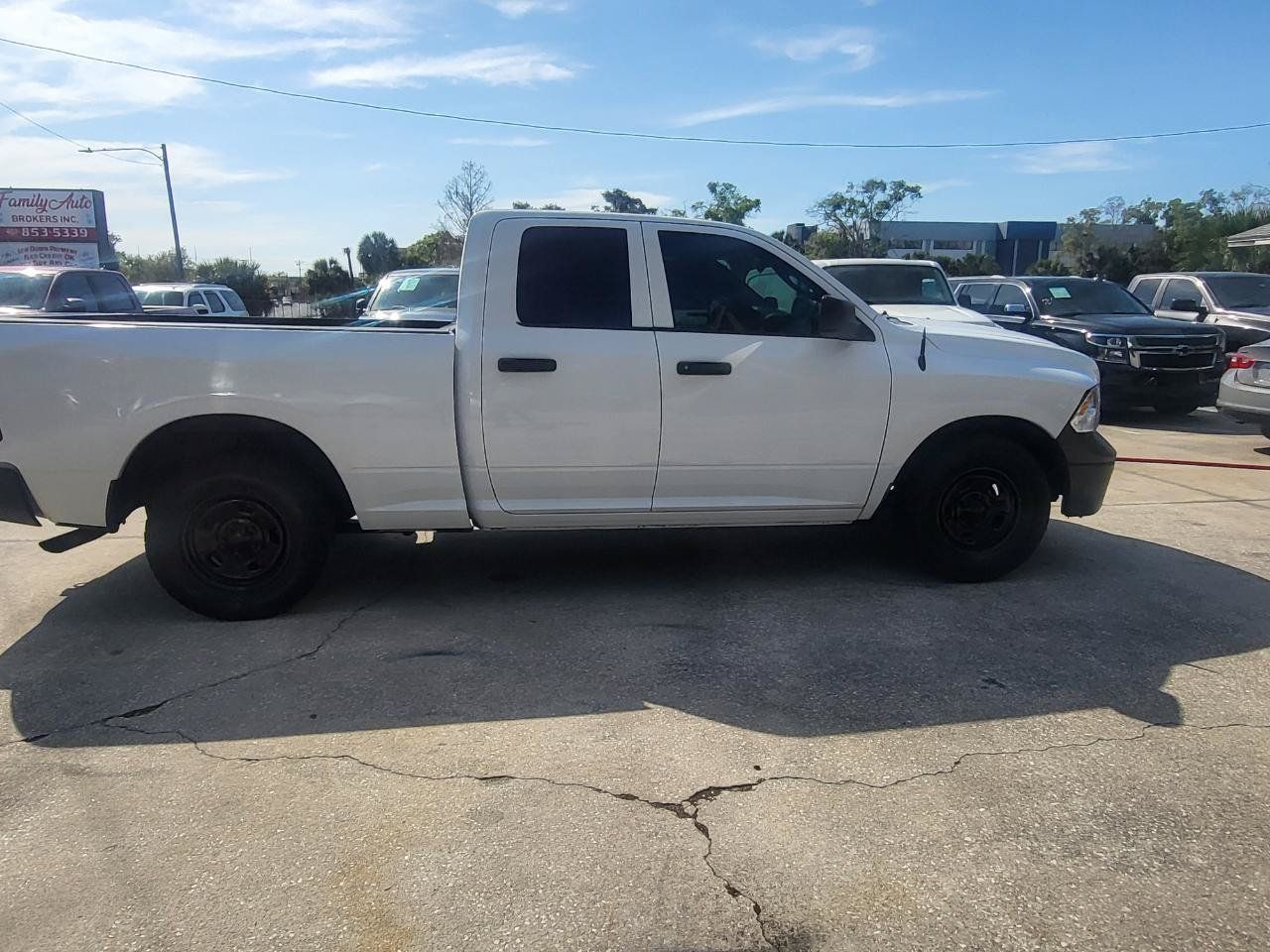 Used 2017 RAM 1500 Tradesman RWD image 11