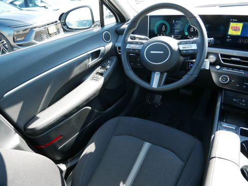 Certified 2026 Hyundai Sonata SEL AWD/4WD image 9