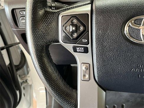 Used 2014 Toyota 4Runner SR5 image 29