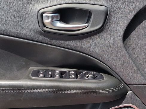 Used 2021 Jeep Compass Latitude w/ Sun and Sound Group AWD/4WD image 25