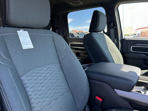 New 2026 RAM 2500 Big Horn AWD/4WD image 14