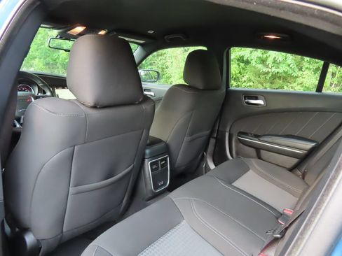 Used 2021 Dodge Charger SXT w/ Driver Convenience Group AWD/4WD image 23
