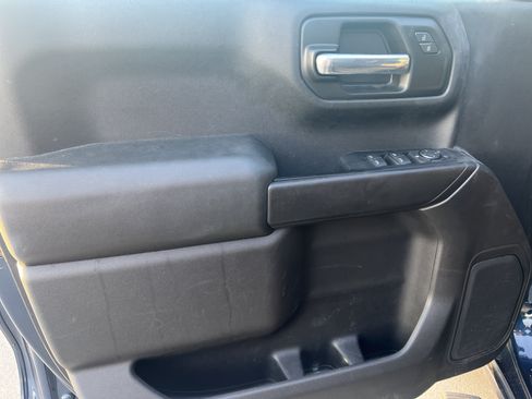 Used 2022 Chevrolet Silverado 1500 Custom RWD image 13