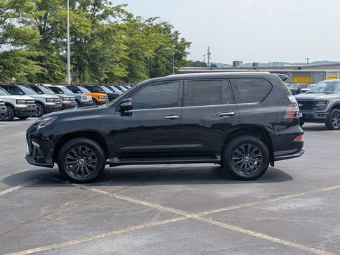 Used 2022 Lexus GX 460 Premium w/ Accessory Package AWD/4WD image 5
